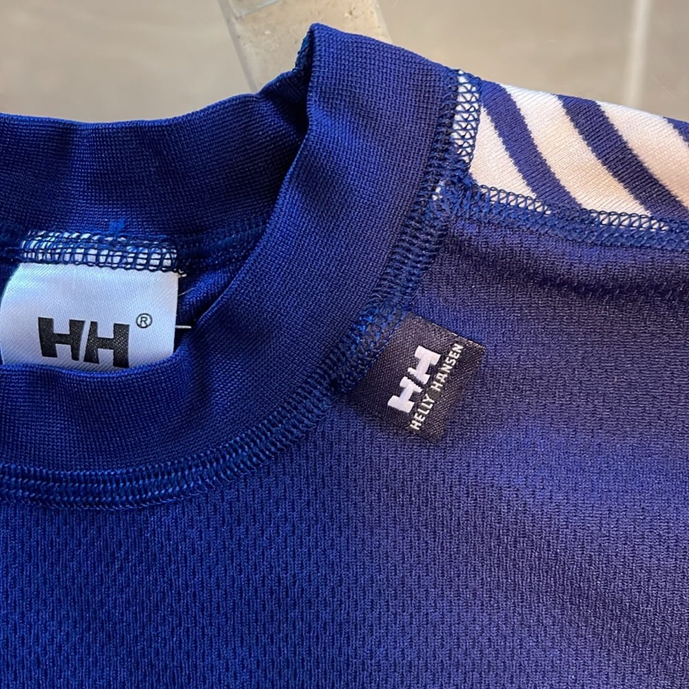 Helly Hansen Lifa Active striped crew base layer, in blue, lightweight,quick dry - Picture 6 of 10